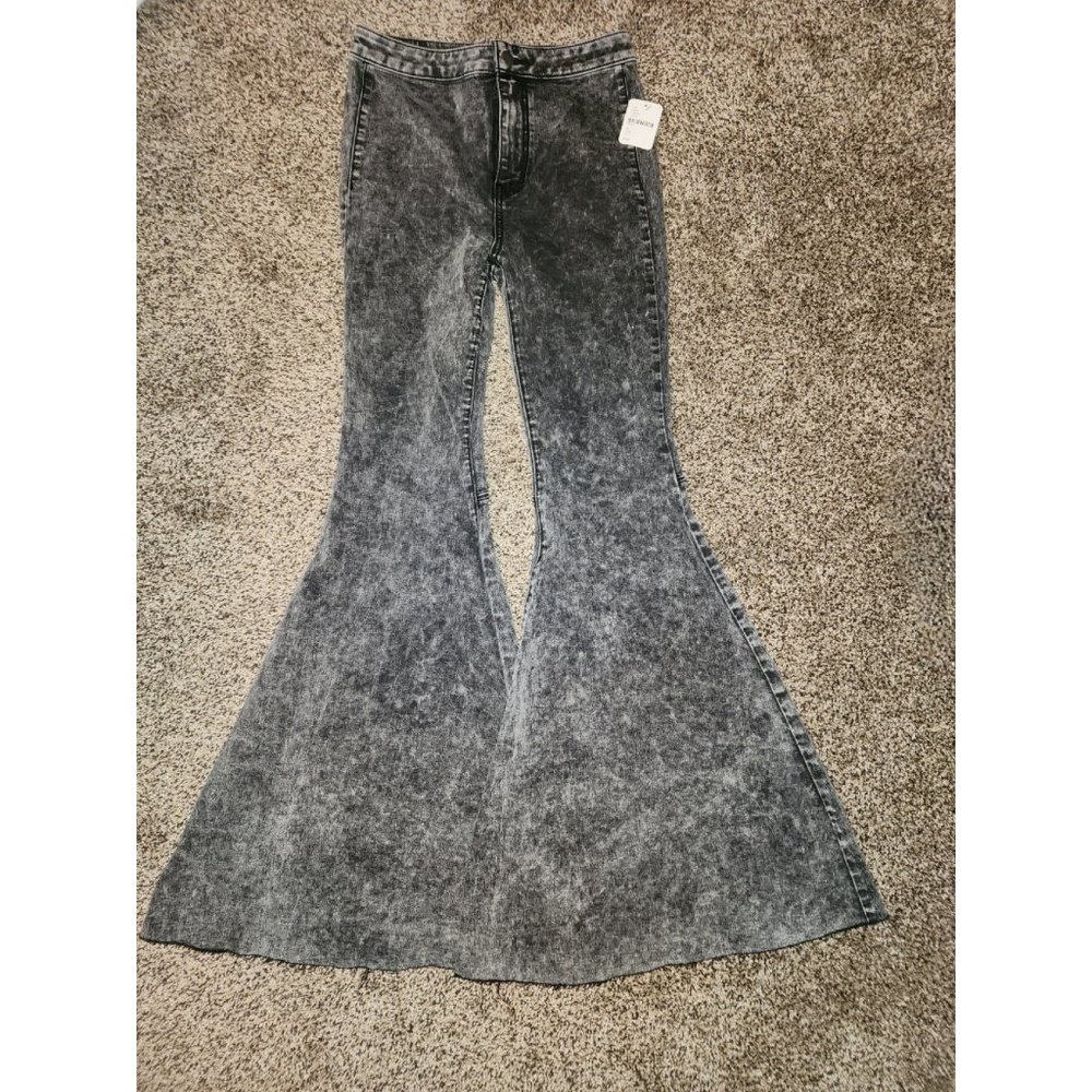 Free People Just Float on Flares